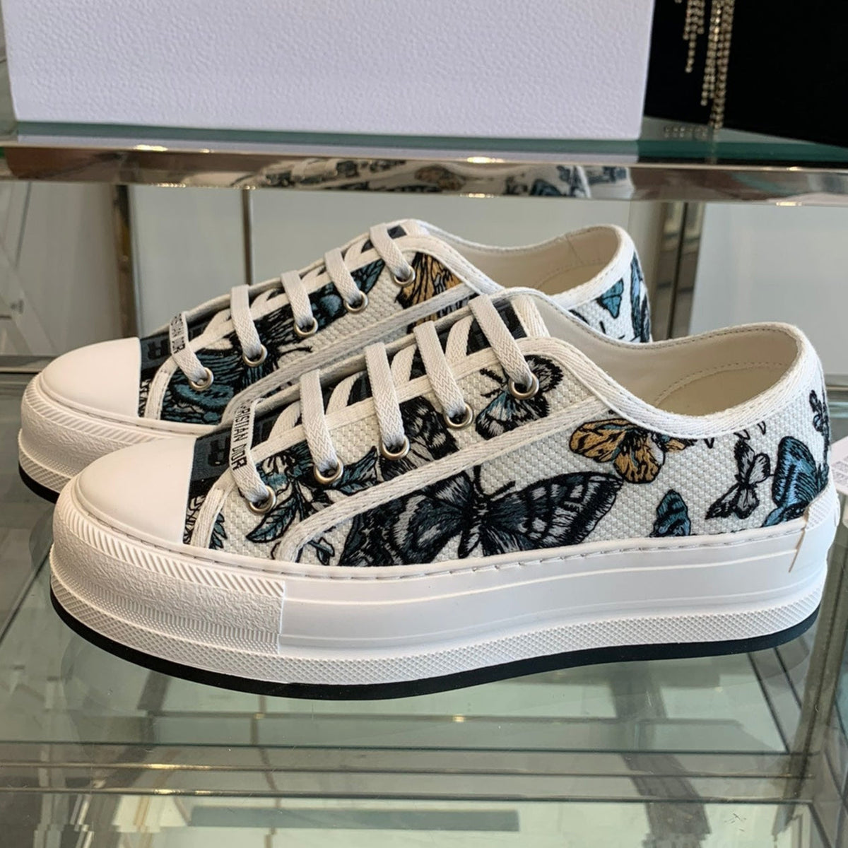CD Walk'n Platform Sneaker In Colorful Embroidered Fabric
