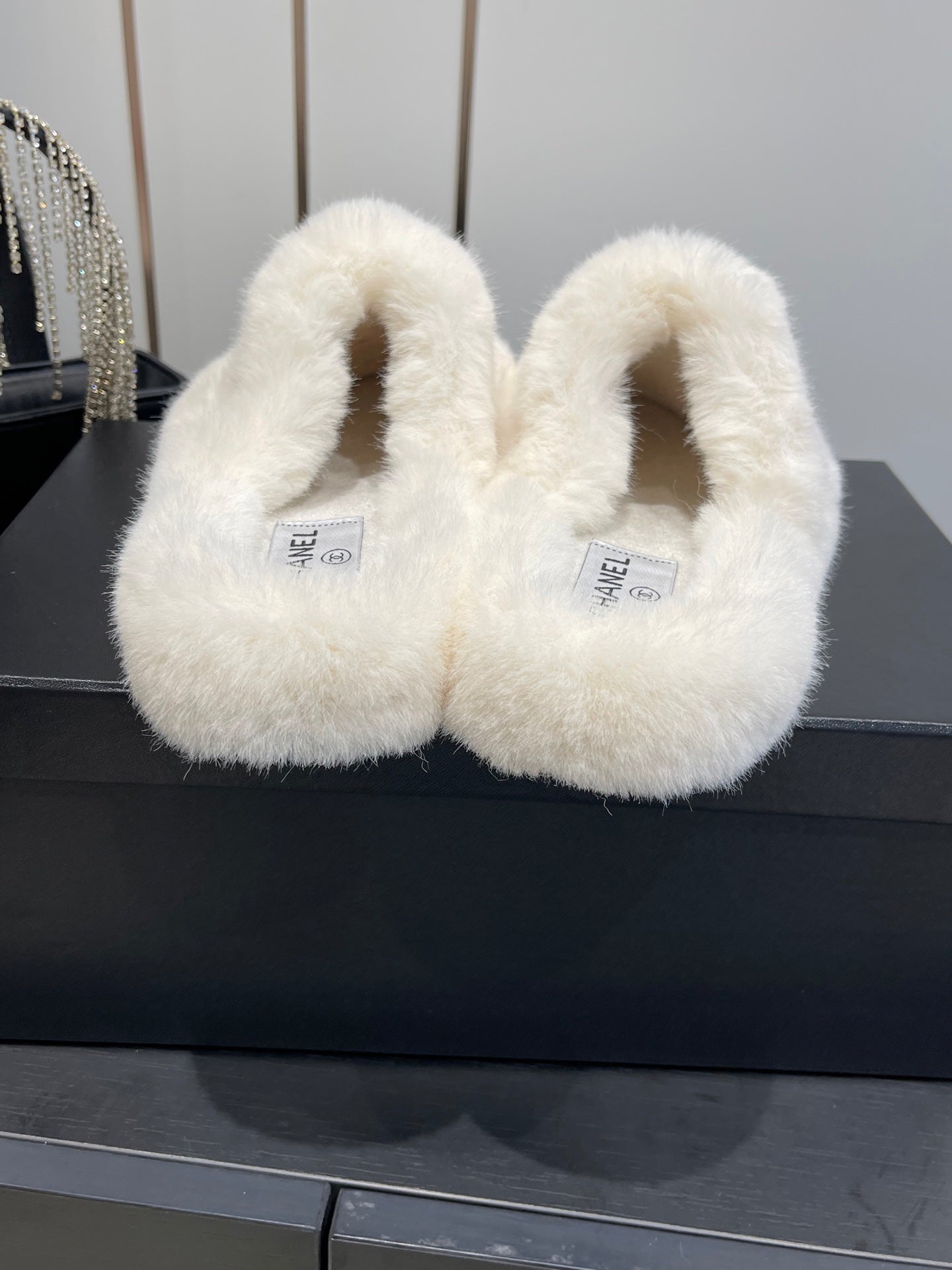 CC Double C Furry Slippers White Fur 554699
