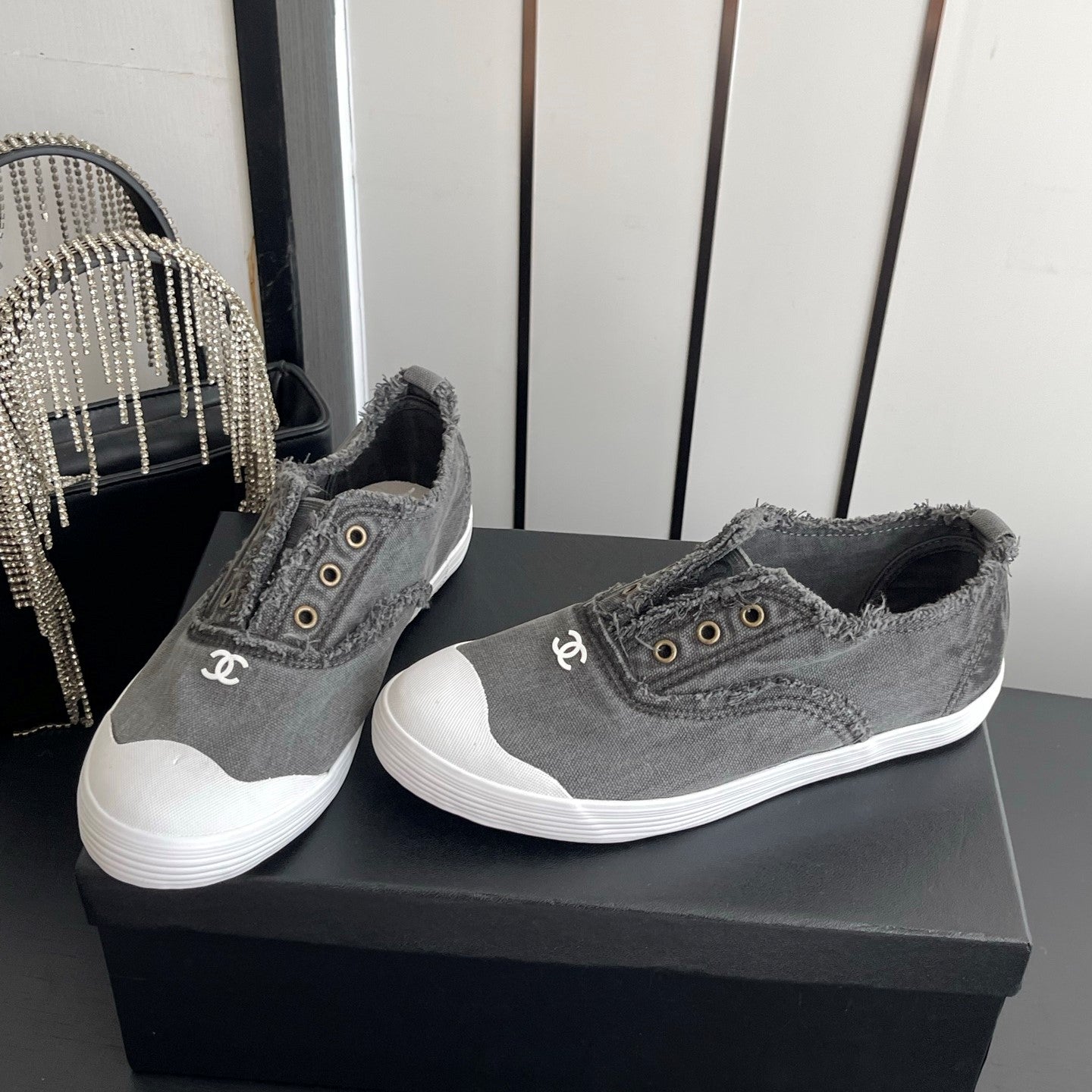 CC 26s Laceless Canvas Sneakers Dark Grey Canvas 945155