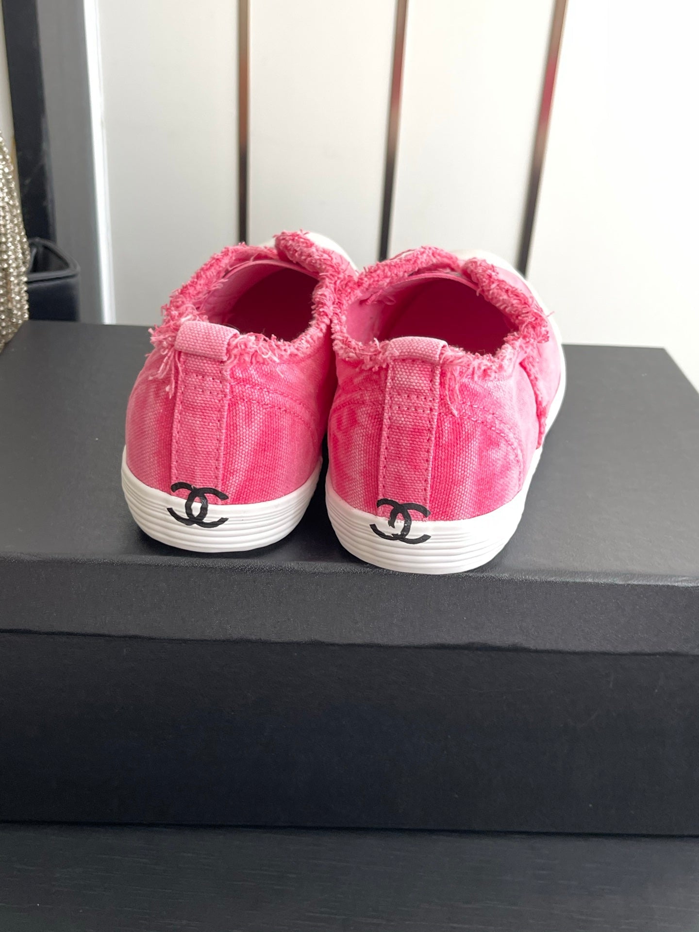 CC 26s Laceless Canvas Sneakers Pink Canvas 945158