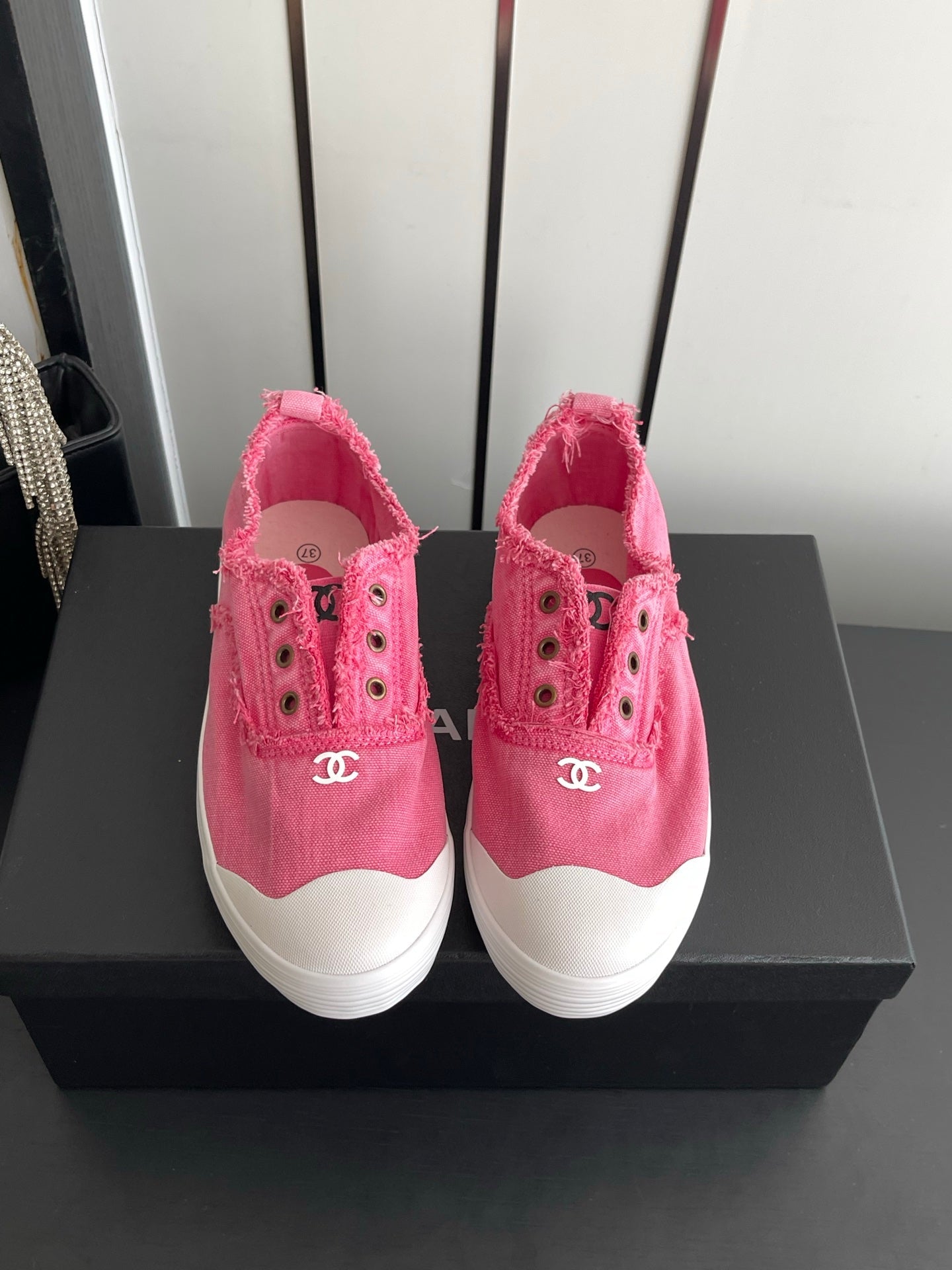 CC 26s Laceless Canvas Sneakers Pink Canvas 945158