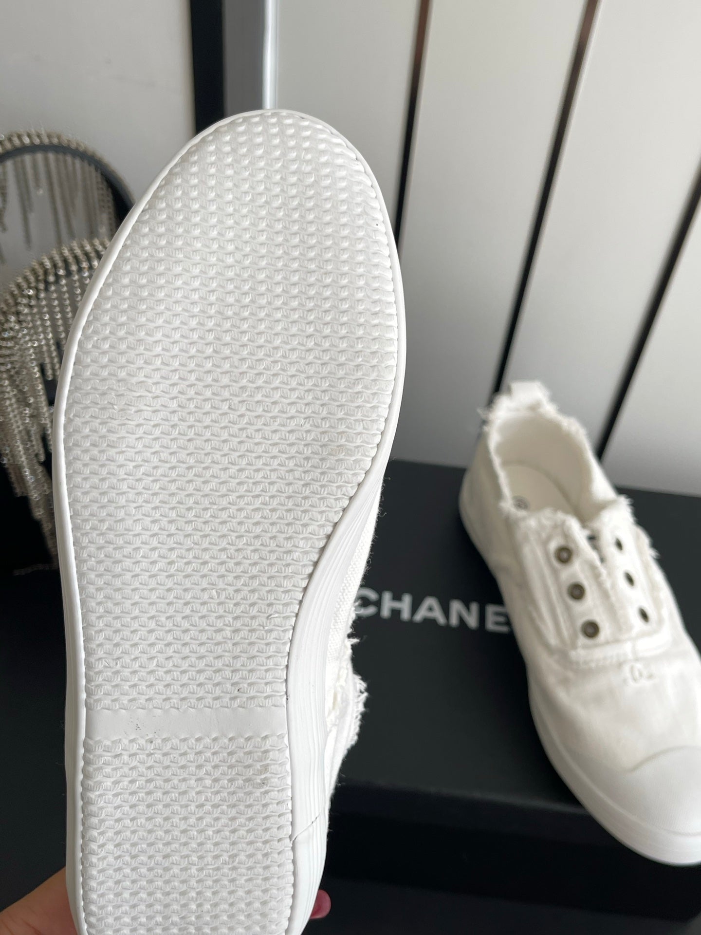 CC 26s Laceless Canvas Sneakers White Canvas 945159