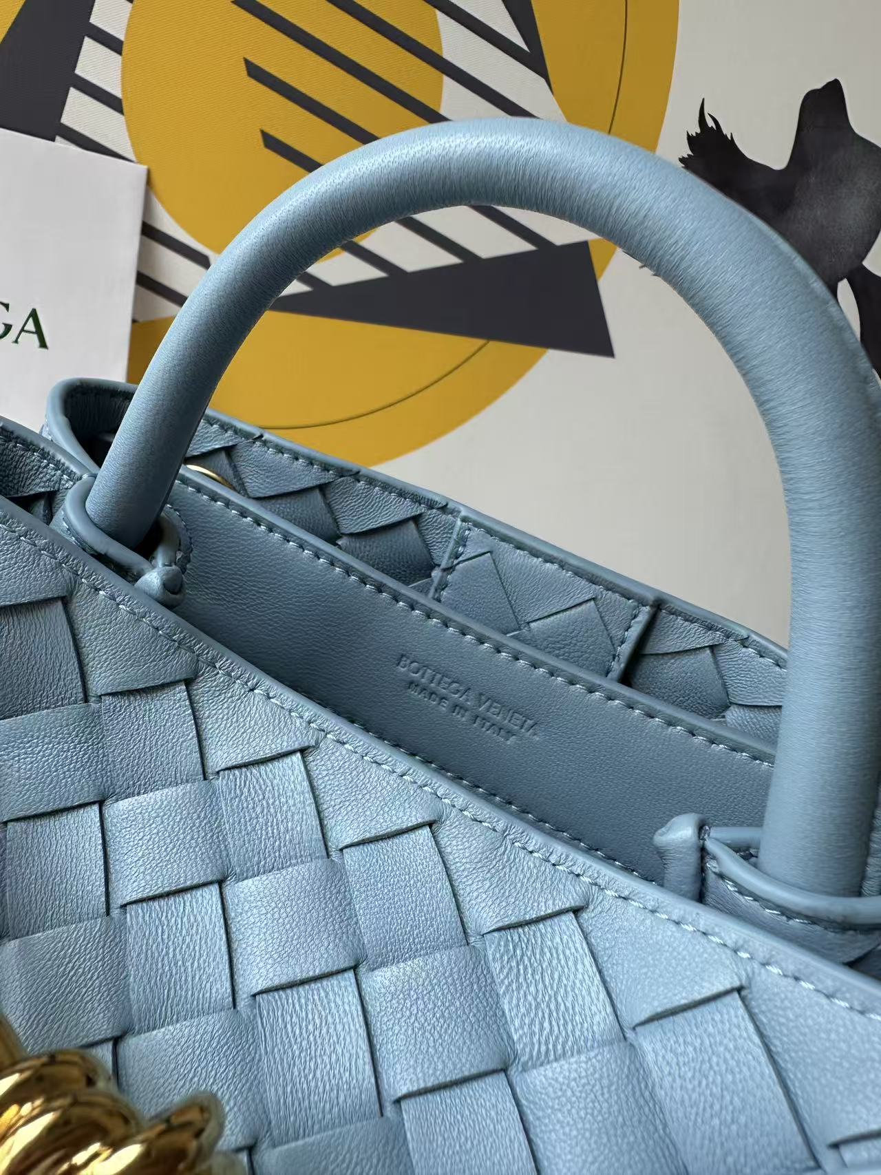 BV Small Andiamo Bag 20cm Blue Intrecciato Leather 291441