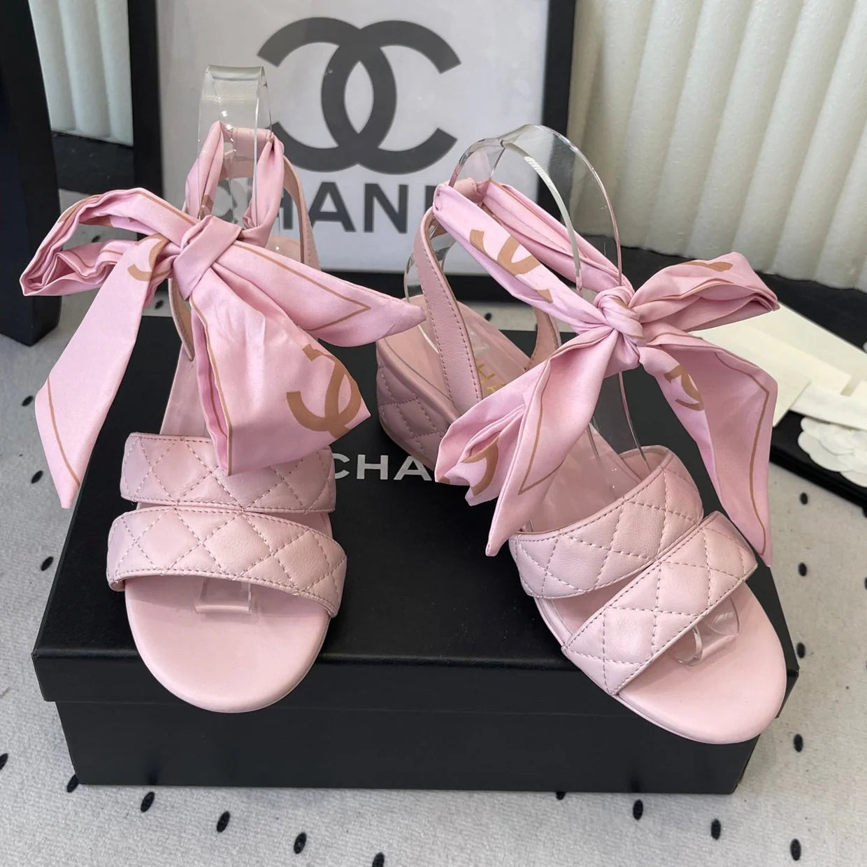 CC 26s Sandals 55 Pink Sheepskin 650078