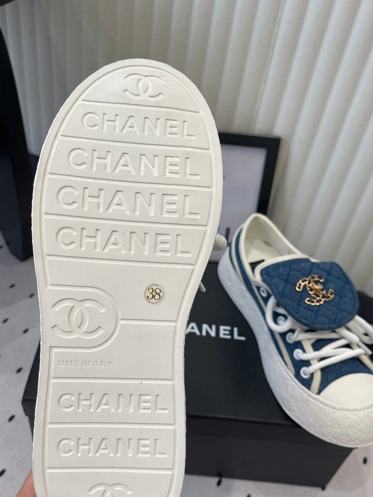 CC 2026s Sneakers Blue White Denim Leather 720090