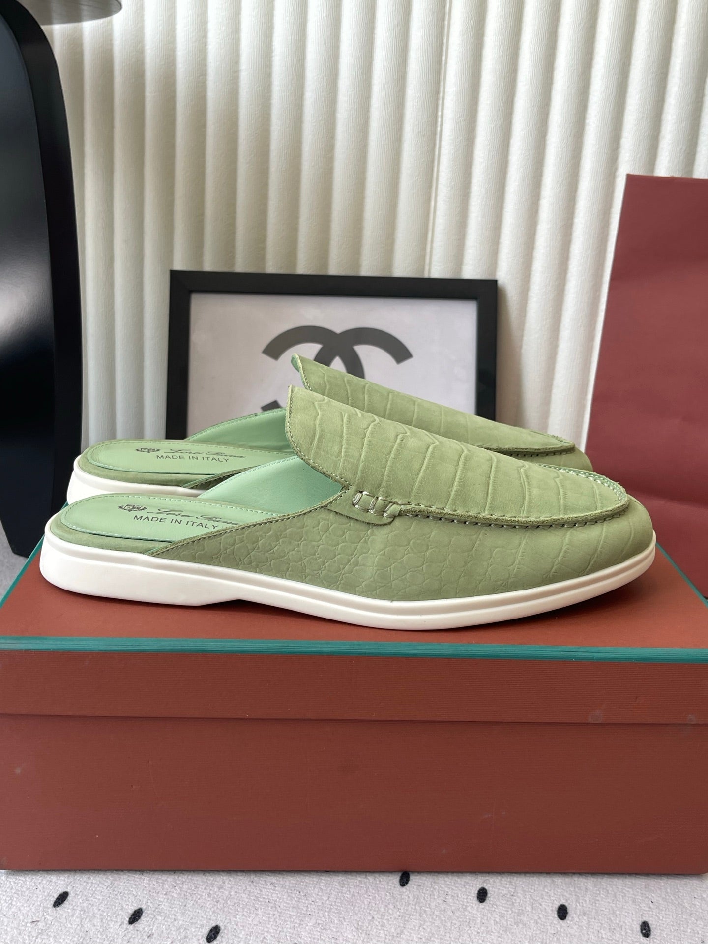 LP 26s Mule Loafers Green Crocodile-Embossed Leather 892432