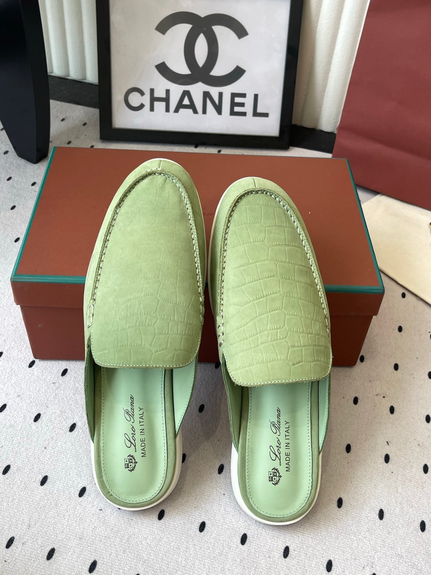 LP 26s Mule Loafers Green Crocodile-Embossed Leather 892432