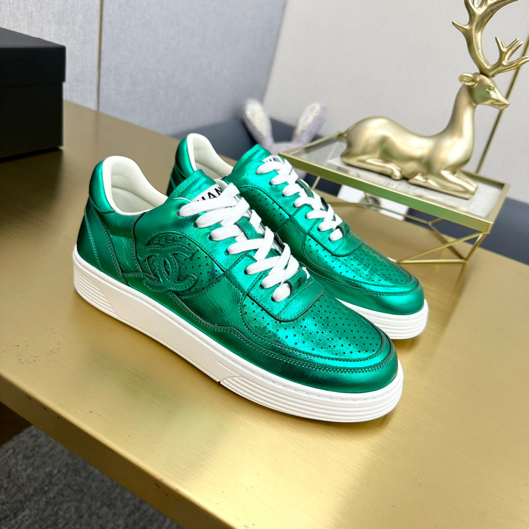 CC 26s Low Top Sneakers Metallic Leather 980936