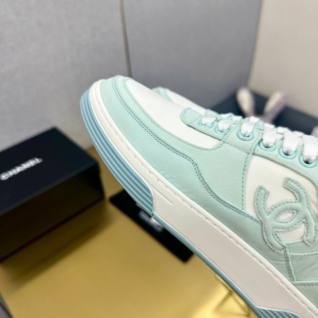 CC 24C Cruise Sneakers Light Turquoise White Cotton 980940