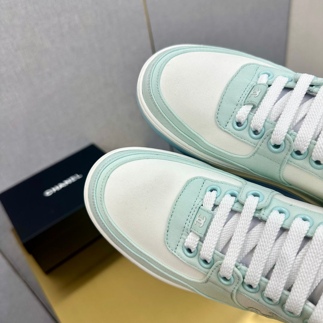 CC 24C Cruise Sneakers Light Turquoise White Cotton 980940