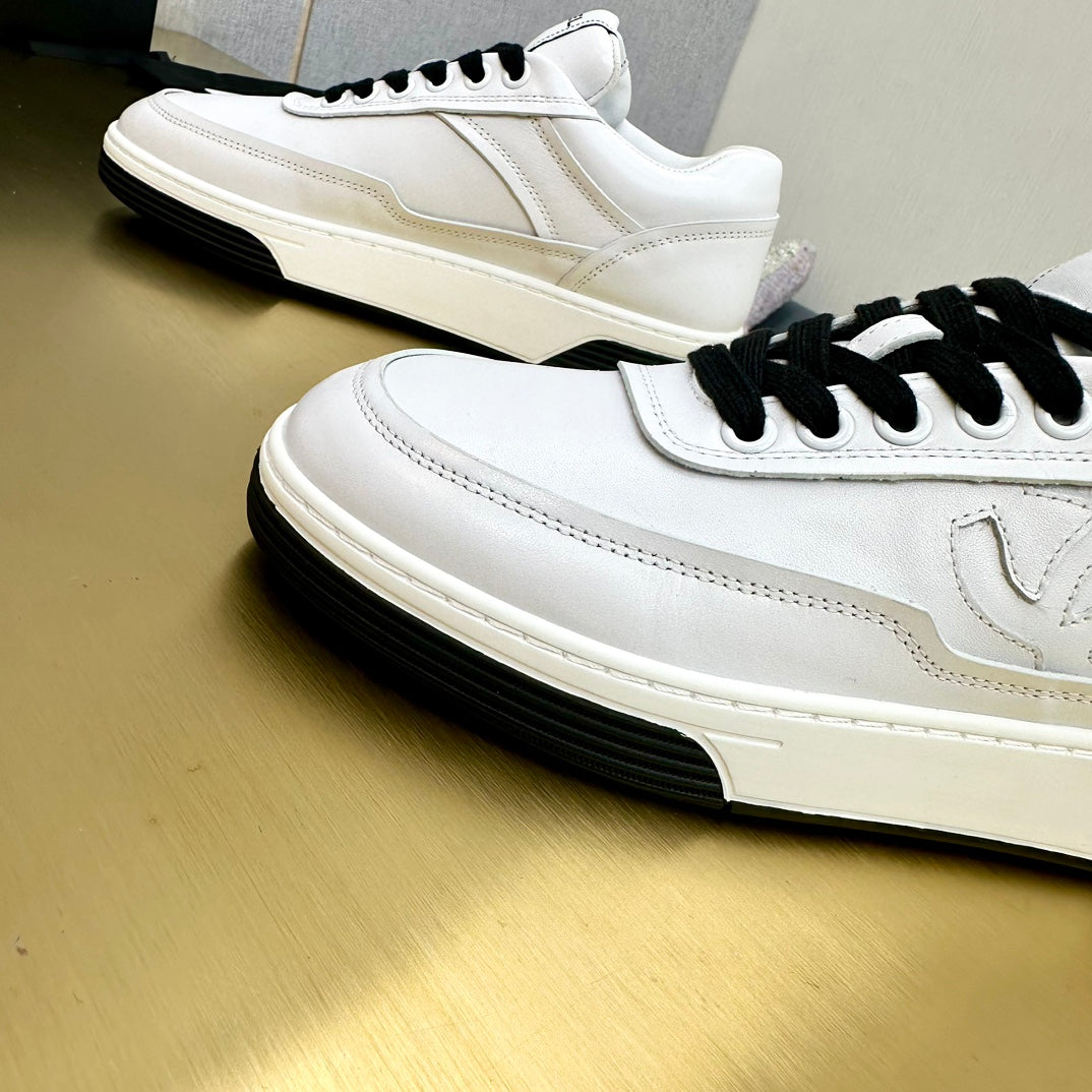 CC 2024 Interlocking Logo Sneakers White Black Cowhide 980941