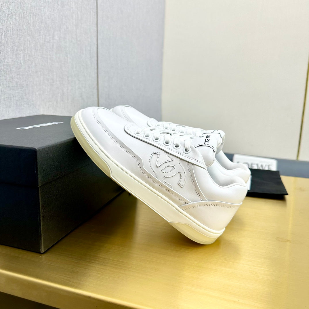 CC 2024 Interlocking Logo Sneakers White Cowhide 980942