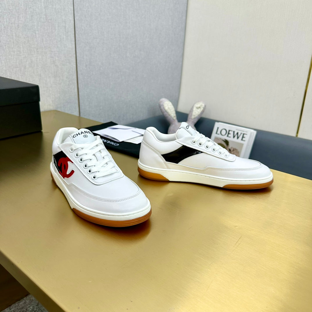 CC 2024 Interlocking Logo Sneakers White Red Cowhide 980924