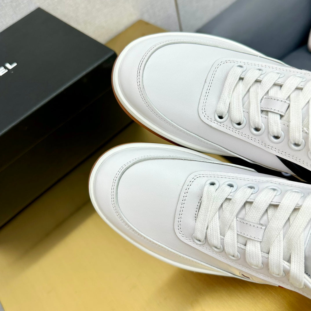 CC 2024 Interlocking Logo Sneakers White Red Cowhide 980924