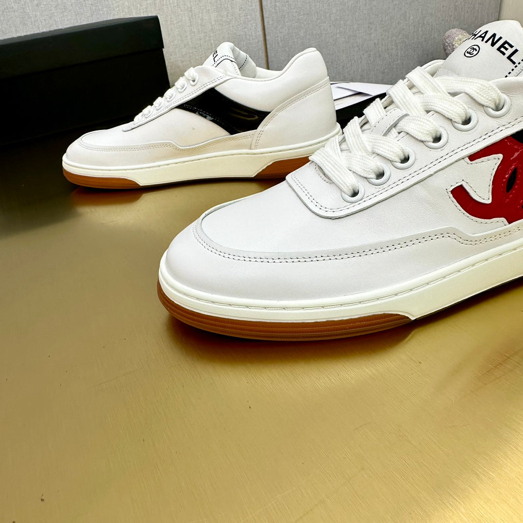 CC 2024 Interlocking Logo Sneakers White Red Cowhide 980924