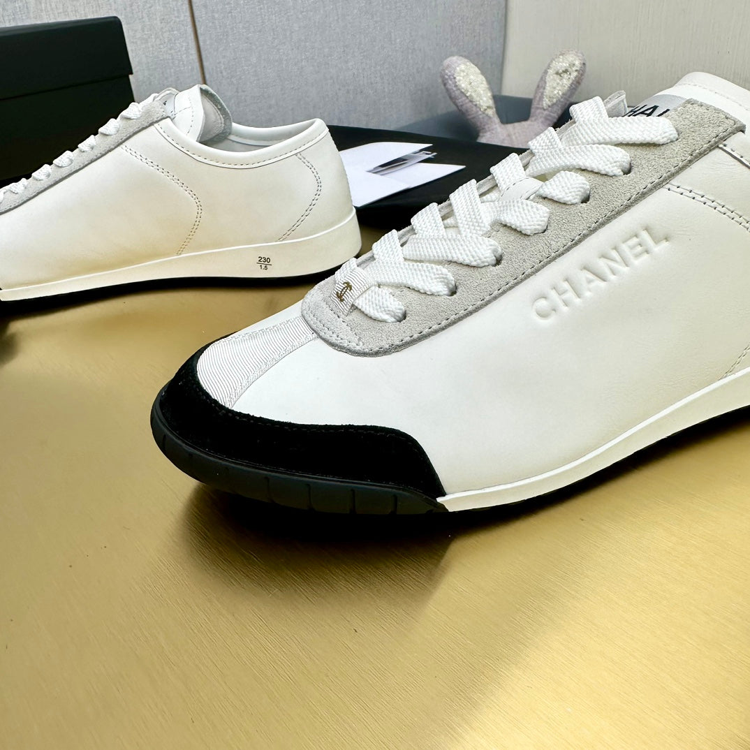 CC 26s Sneakers White Black Calfskin 140271