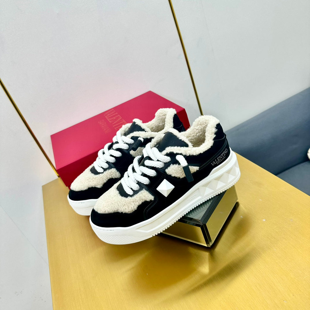 One Stud Xl Trainer 65mm In Black Mix White Suede Lined With Wool Fleece 994610