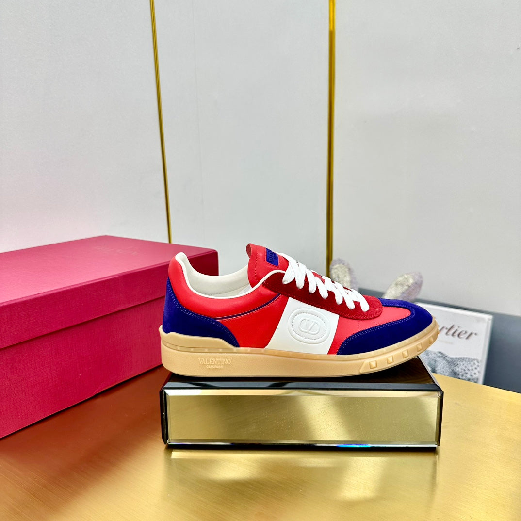 VT 26s Upvillage Sneakers Blue Red White Suede Leather 927022