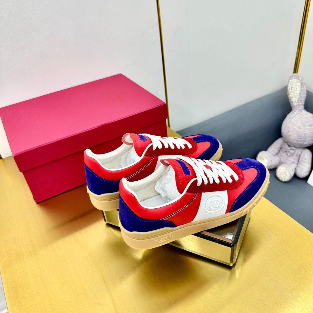 VT 26s Upvillage Sneakers Blue Red White Suede Leather 927022