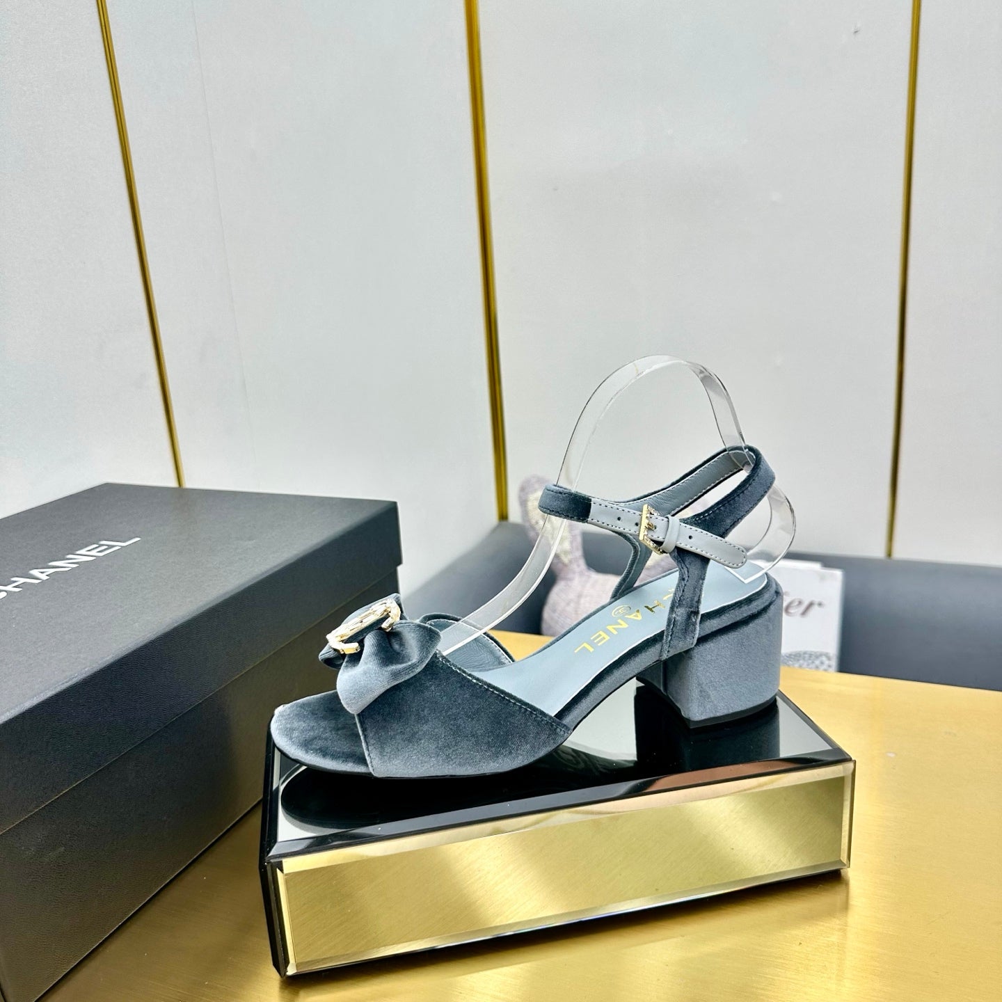 cc 25 bow sandal 50mm blue velvet 238482