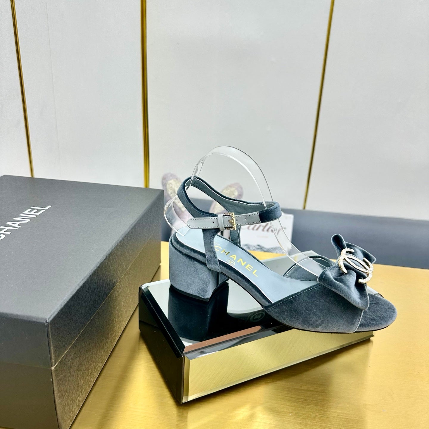cc 25 bow sandal 50mm blue velvet 238482