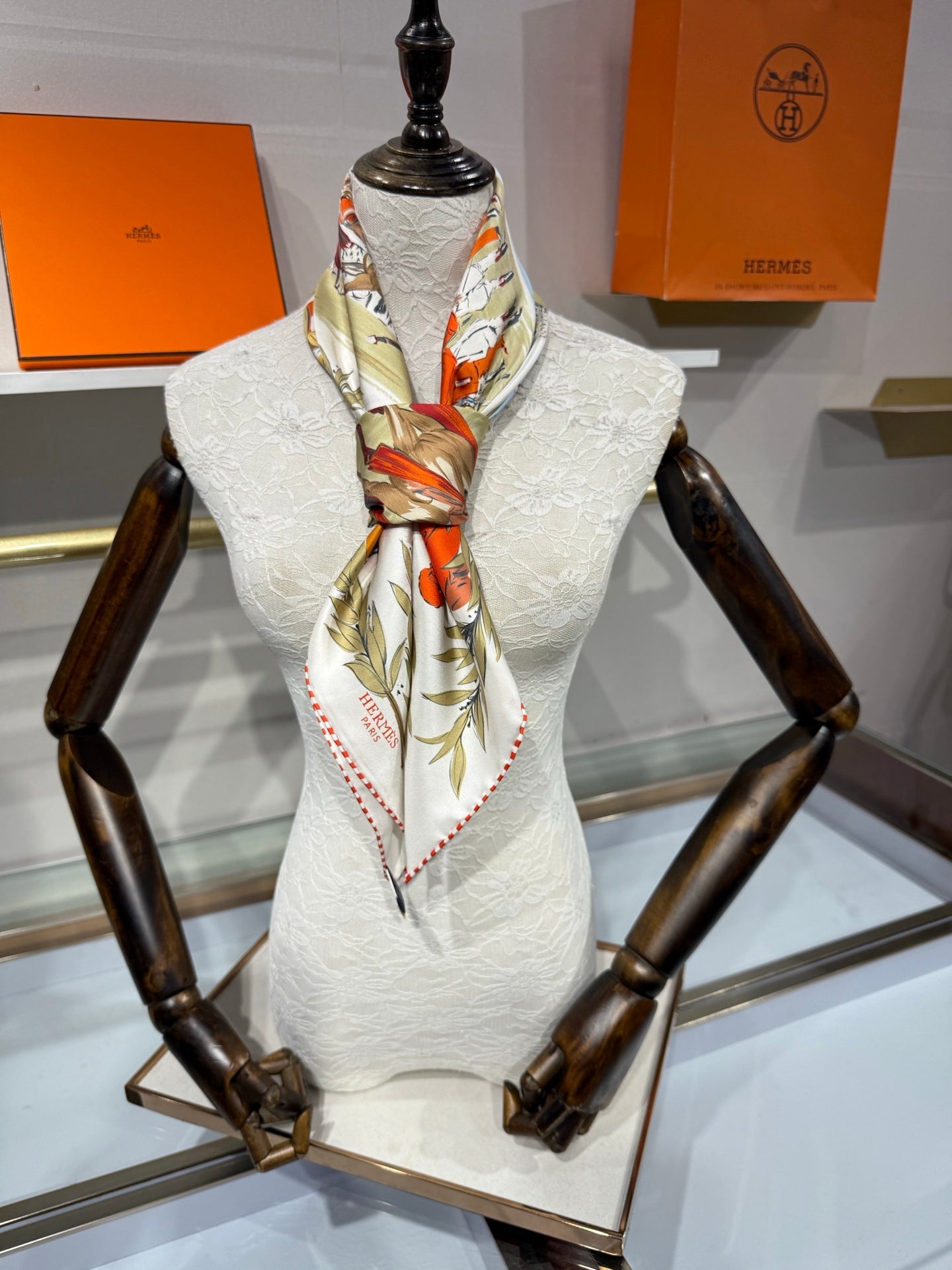 HM 26s Champ de Courses a Chantilly Scarf 90x90 Mulberry Silk 215599