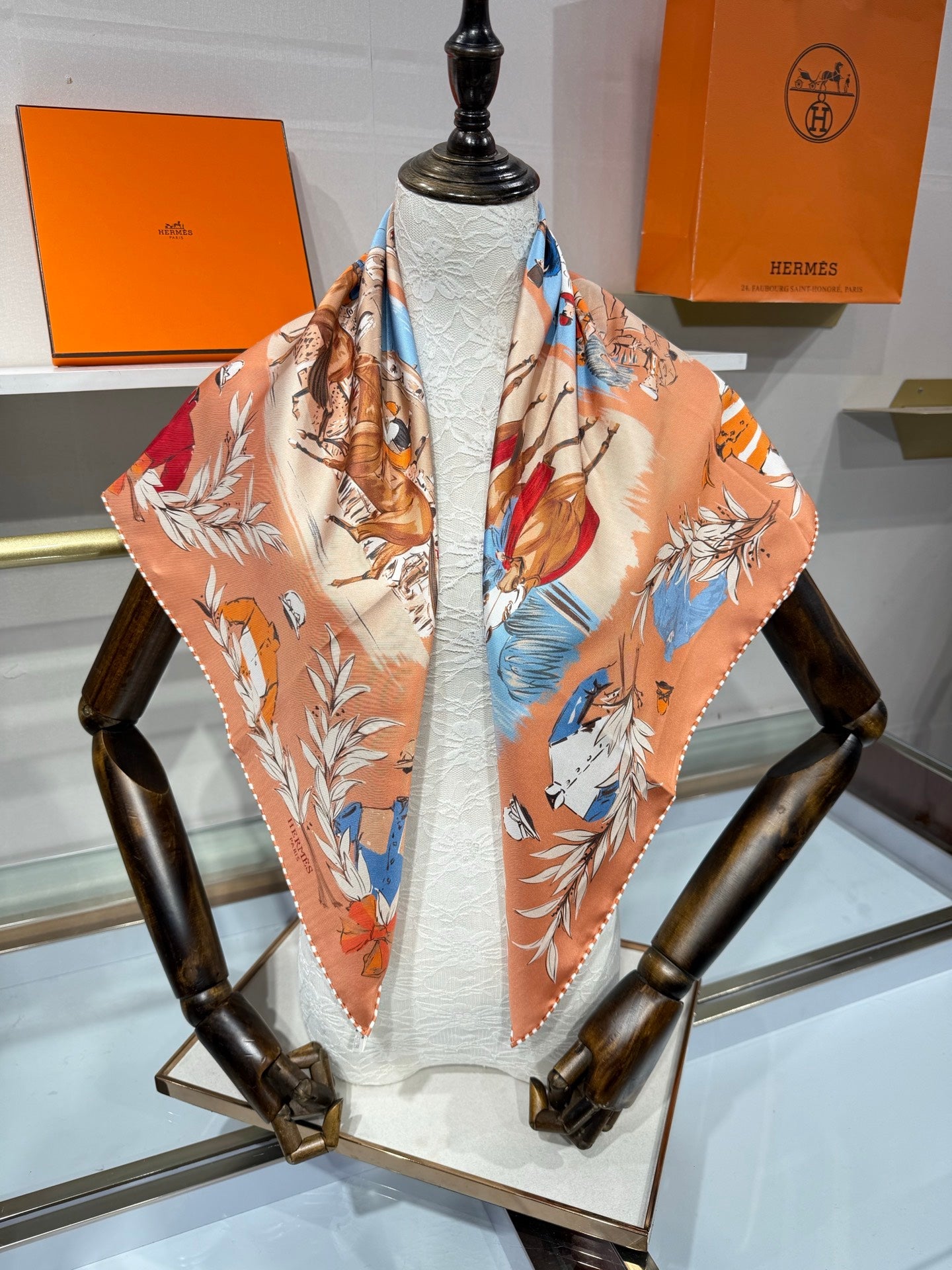 HM 26s Champ de Courses a Chantilly Scarf 90x90 Mulberry Silk 215607