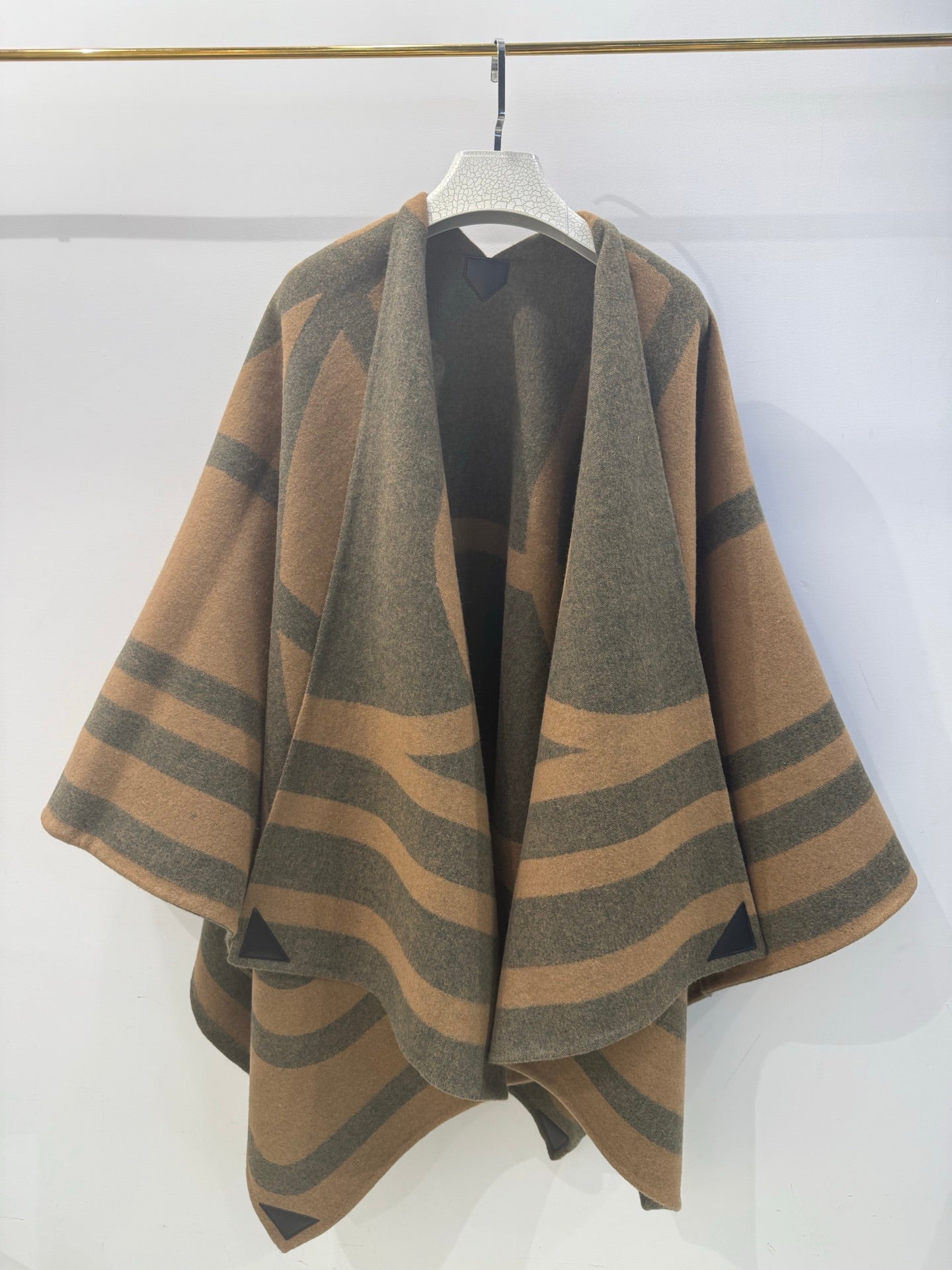 HM 26s Striped Reversible Cape/Shawl 216453