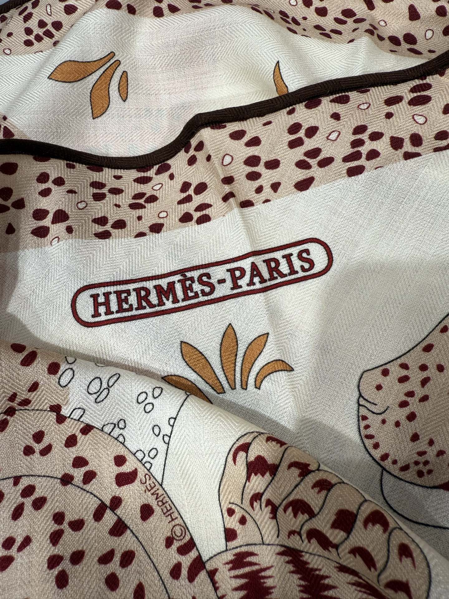 HM 26s Scarf 140 In Cashmere And Silk 216593