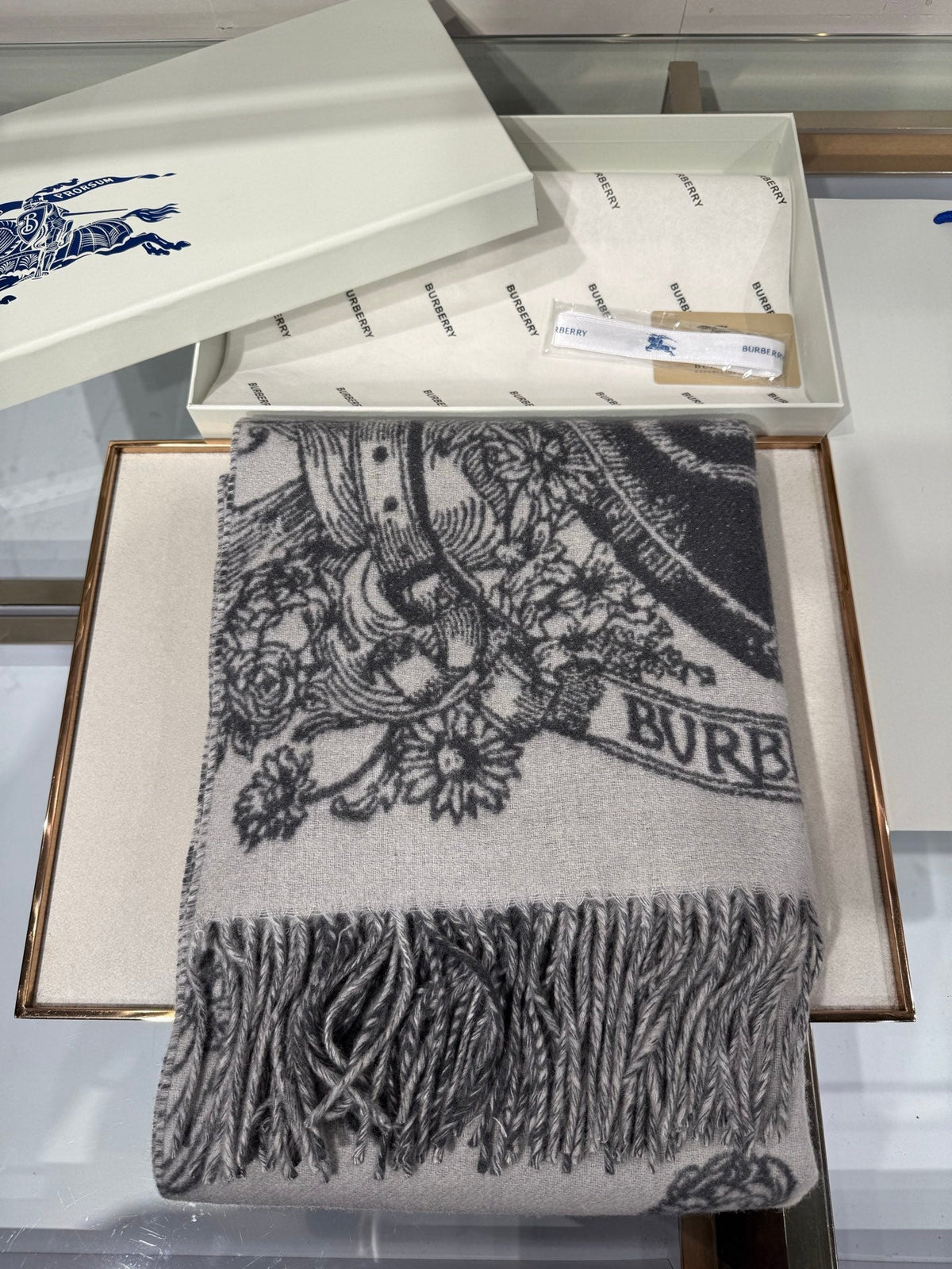 Burberry 26s Knight B Shield Jacquard Scarf 210cm Grey Black Cashmere 219694