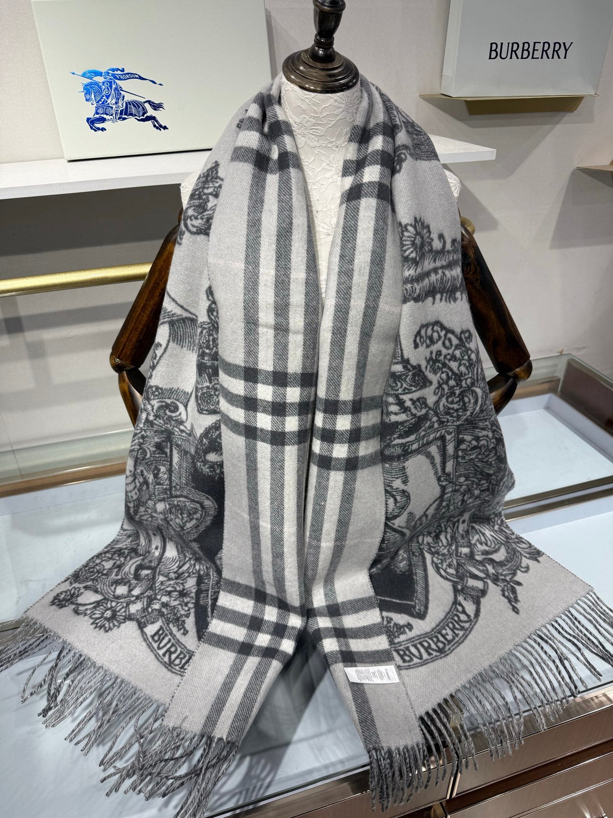 Burberry 26s Knight B Shield Jacquard Scarf 210cm Grey Black Cashmere 219694