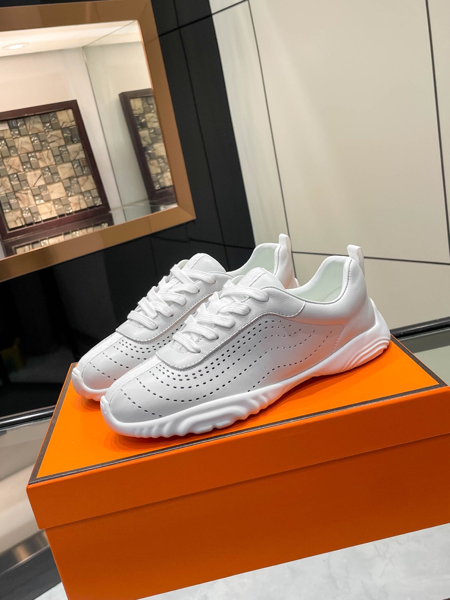 HM 26s Neon Sneaker White Sheepskin 846397