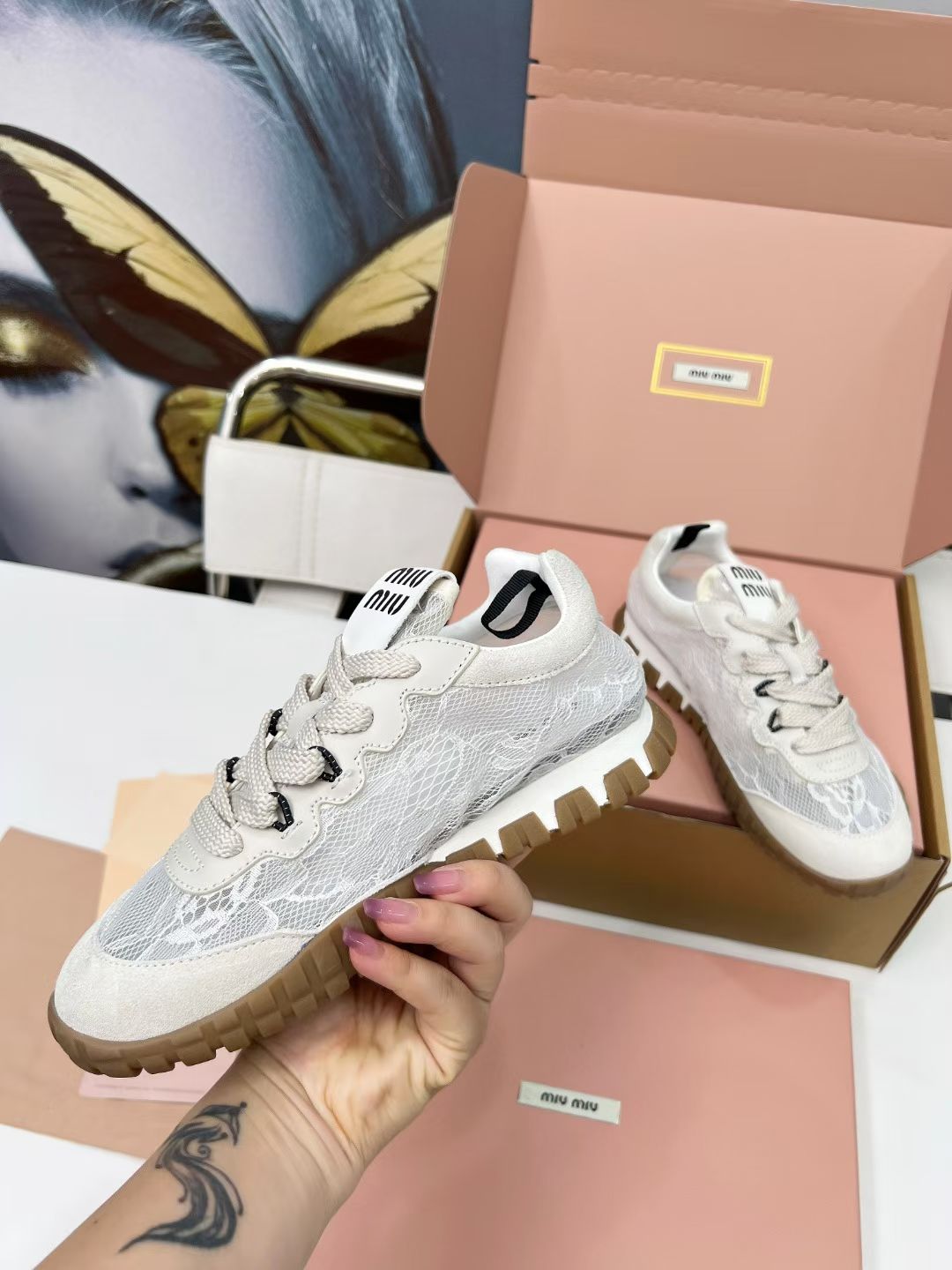 Miu TYRE Sneakers White Suede Lace 456325