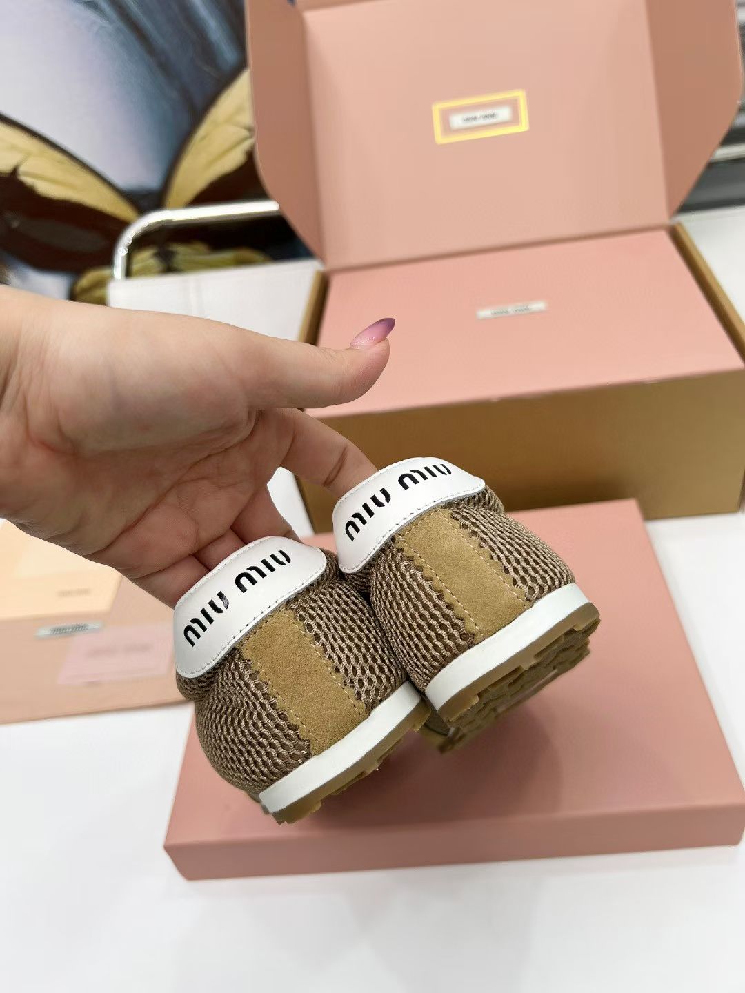 Miu Plume Sneakers Yellow-Brown Suede Lace 456346