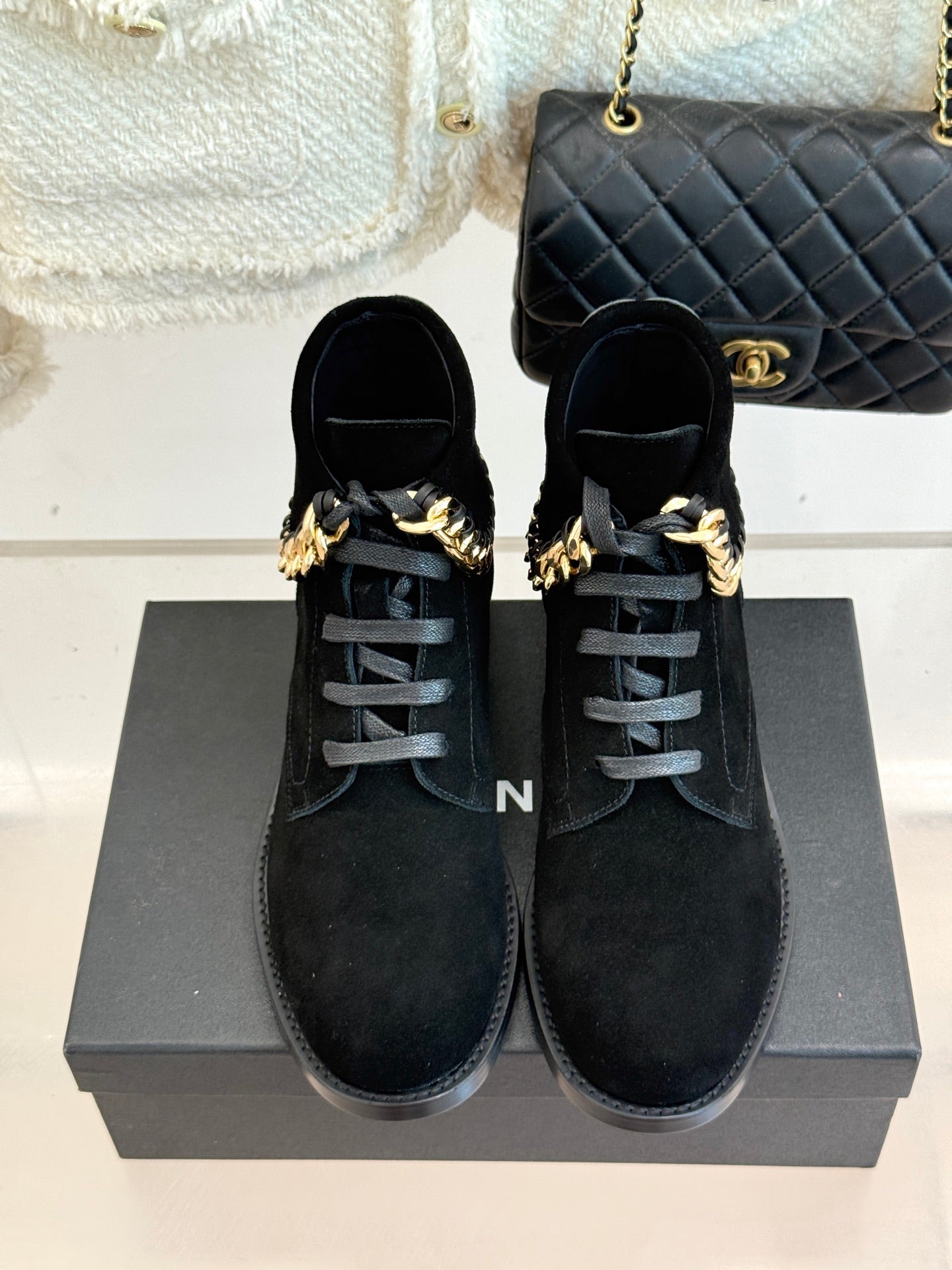 CC Classic Large Chain Martin Booots Black Suede 404671