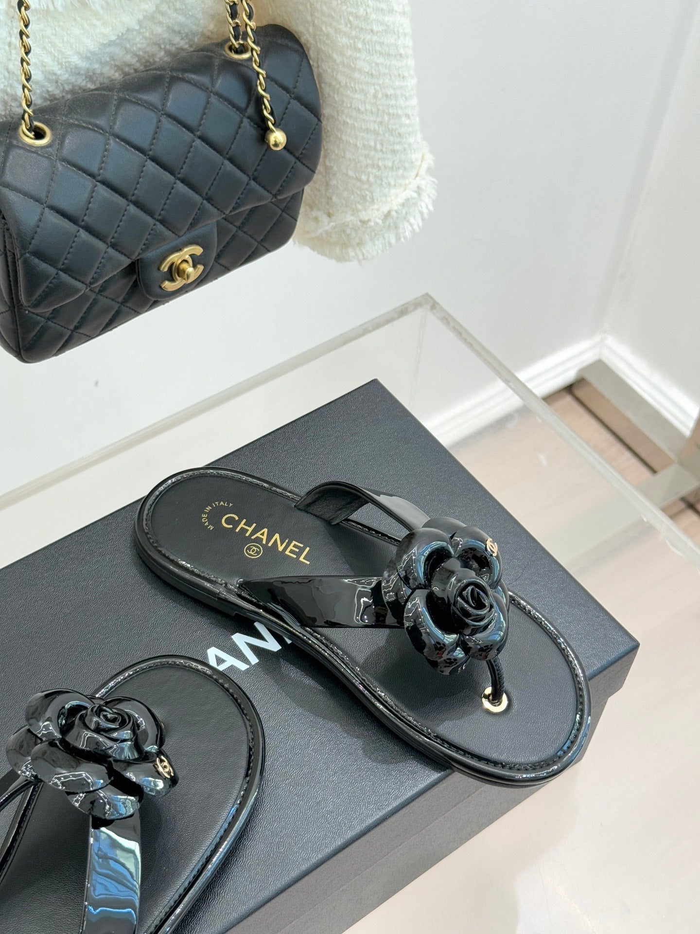 CC 26C Early Spring Camellia Slide Black Calfskin & Patent Leather