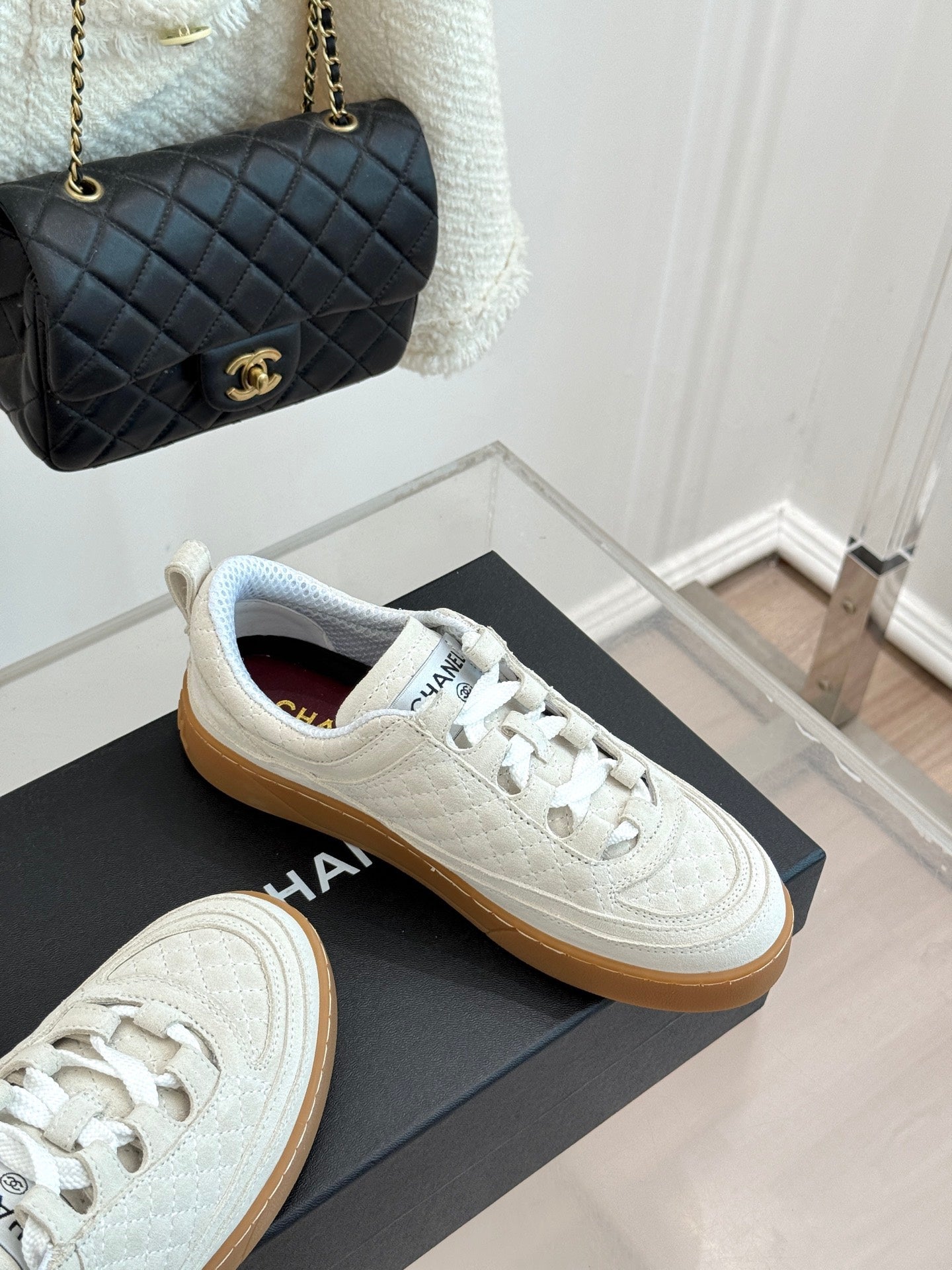 CC Casual Sports Shoes White Diamond Pattern Suede 920475