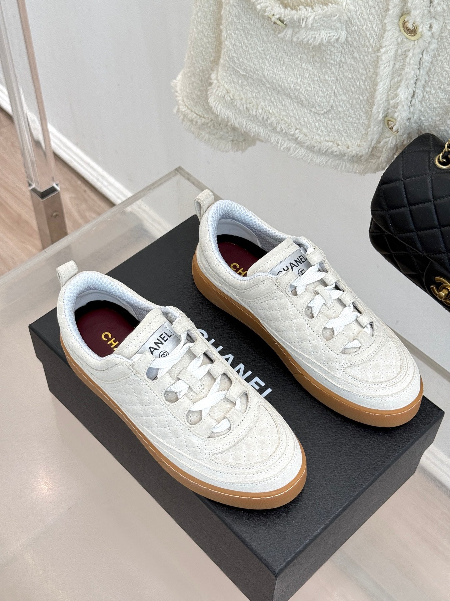 CC Casual Sports Shoes White Diamond Pattern Suede 920475