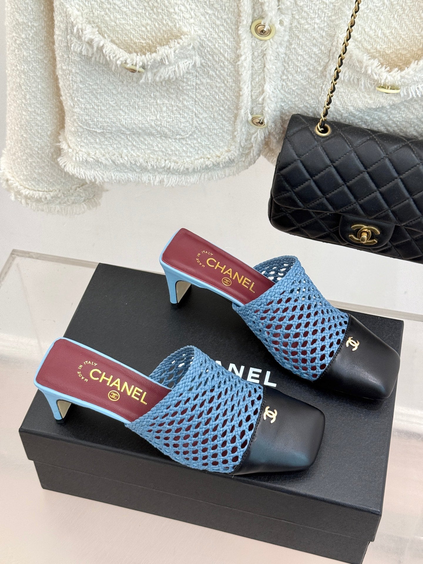 CC 26s Square-Toe Sandals Black Blue Distinct Woven 887978