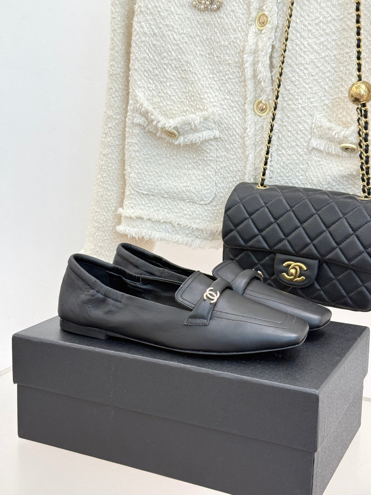 Chanel FW26 Loafers Flat Leather 188223