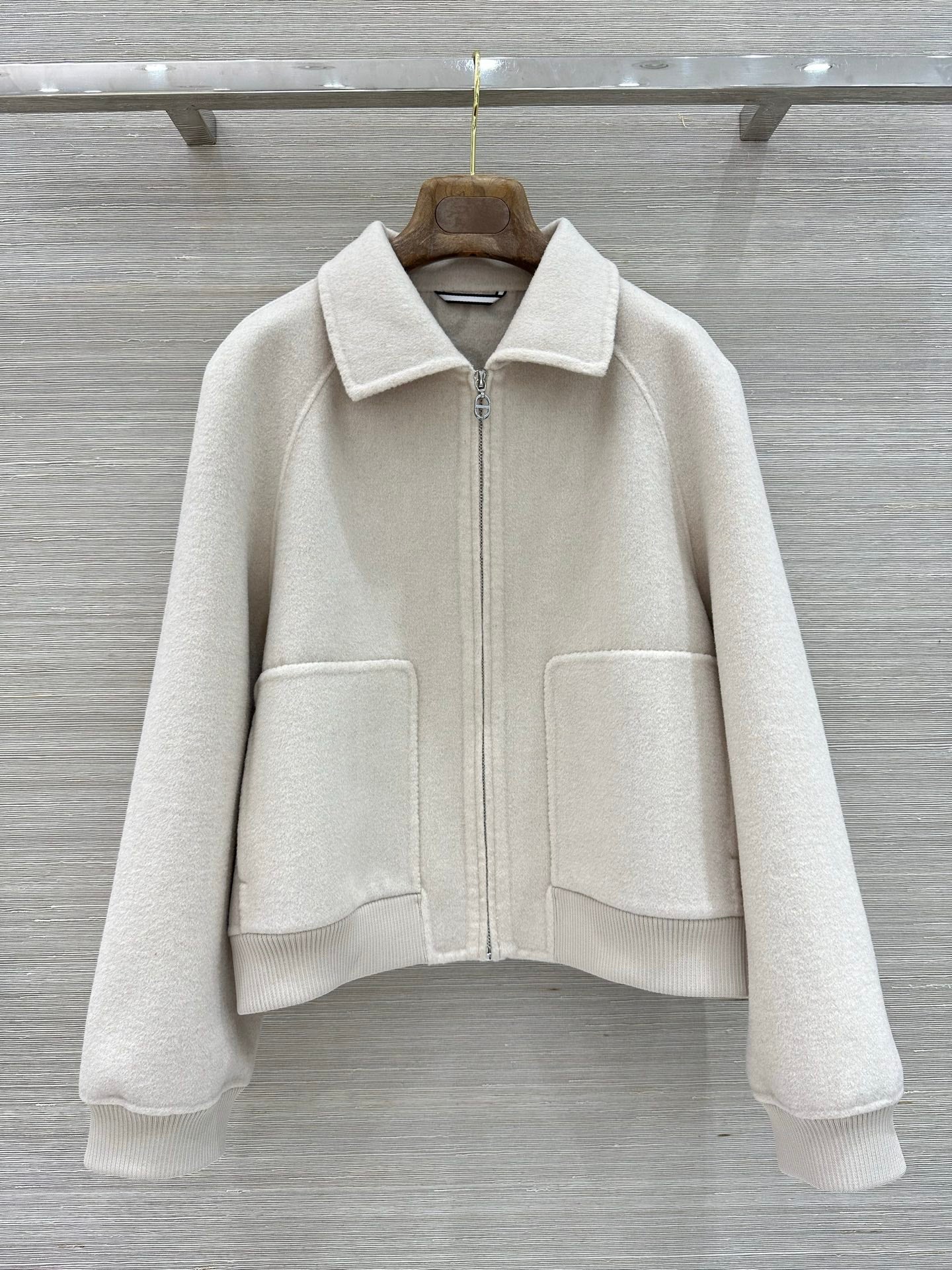 HM 26s Cashmere Bomber Jacket Light Beige 427328