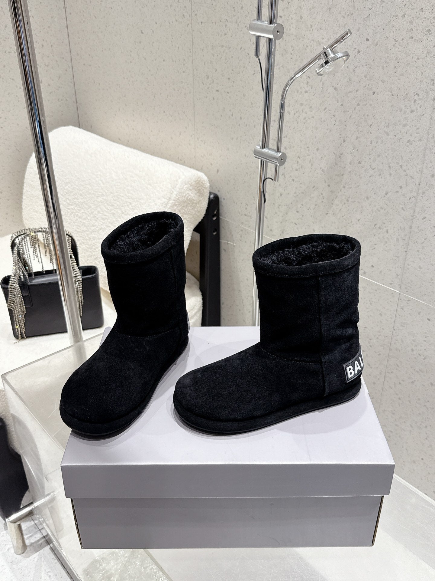 Balenciaga Alaska Soft Booties Black Suede Shearing 554395