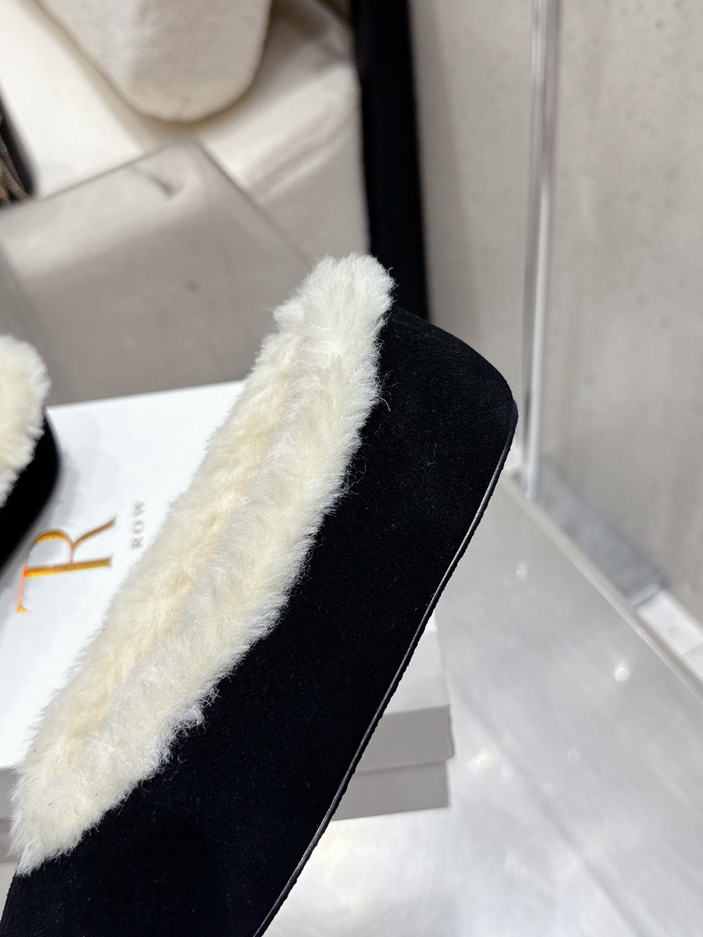 The Row 25ss Ballet Flat Black Nubuck Leather Fur 554385