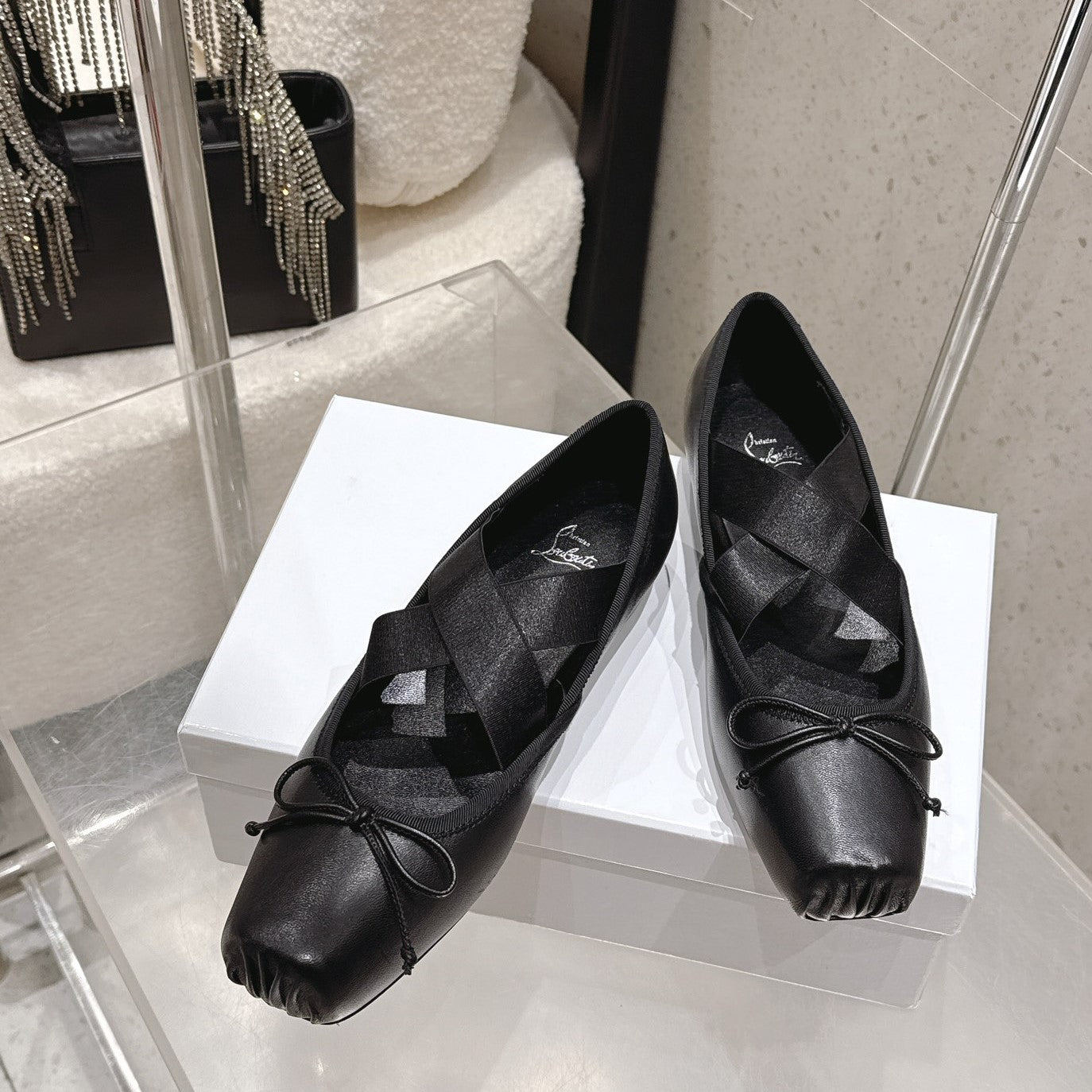 CL Ballet Butterfly Ballet Flats Black Leather 610807