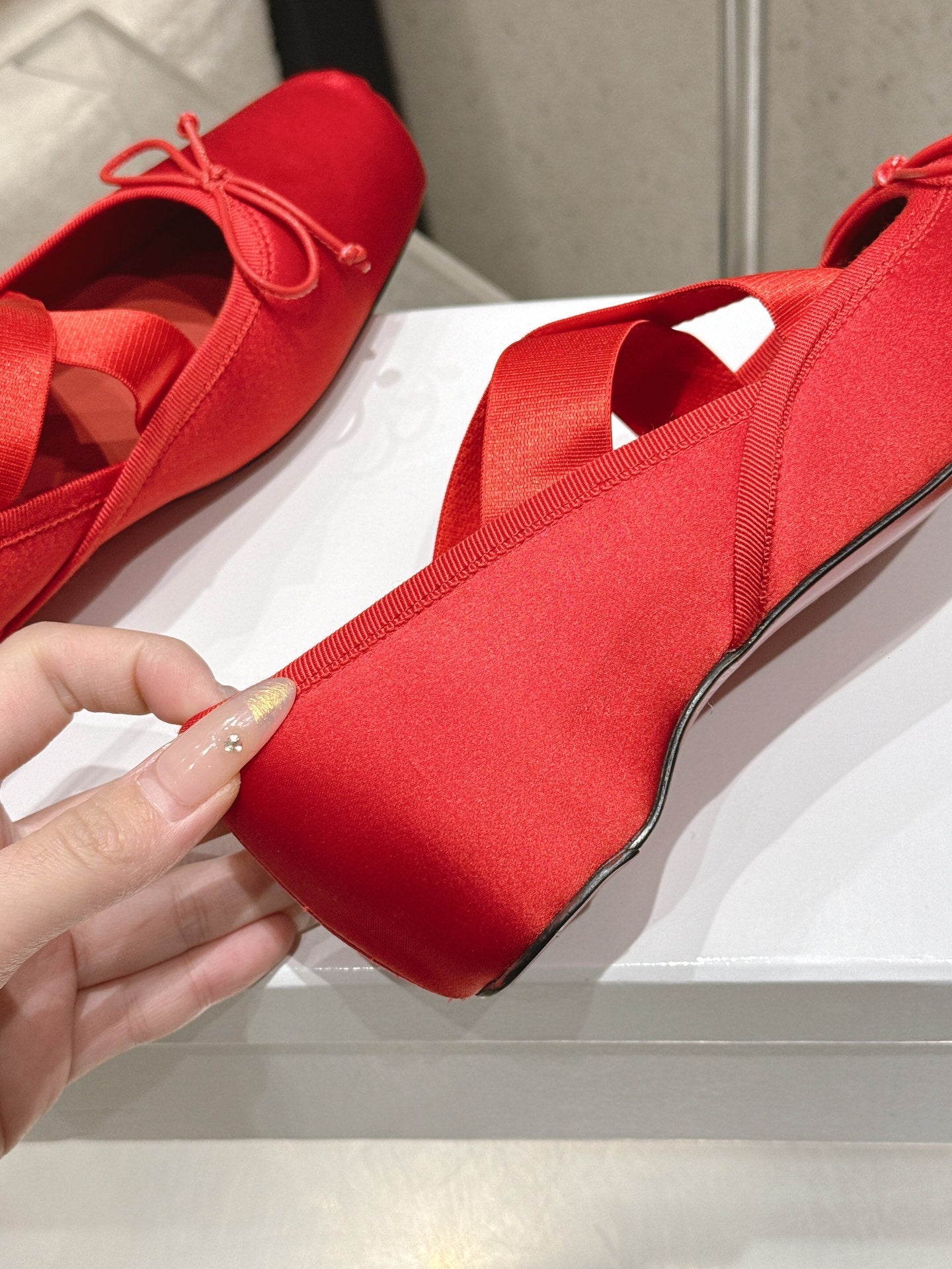 CL Ballet Butterfly Ballet Flats Red Satin610808