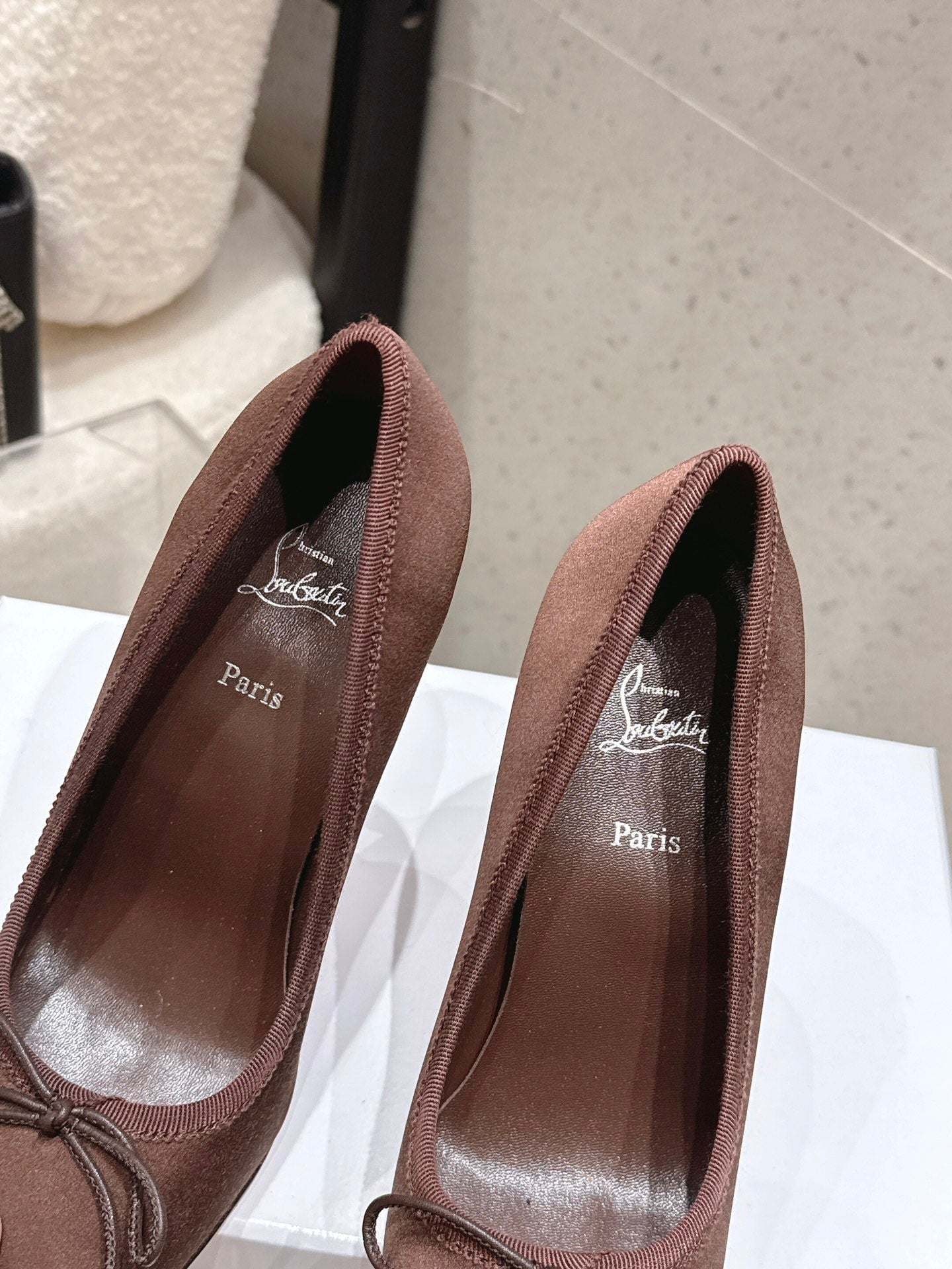 CL Cassia Nodo Pumps 10.5 Brown Satin 610826