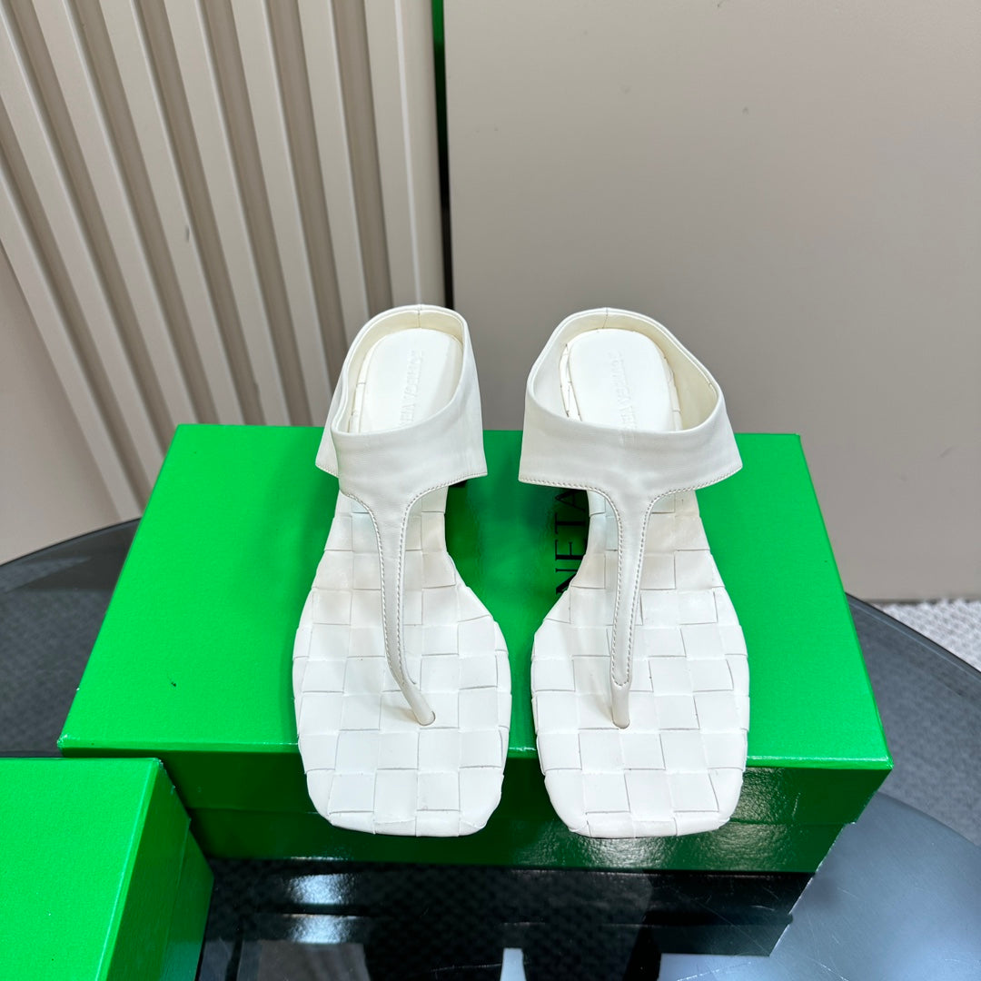 BV 26s Marella Thong 5.5cm Cream Intrecciato Leather