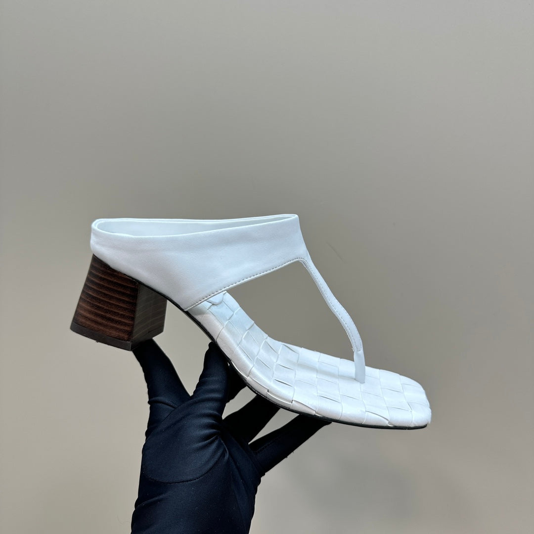 BV 26s Marella Thong 5.5cm White Intrecciato Leather