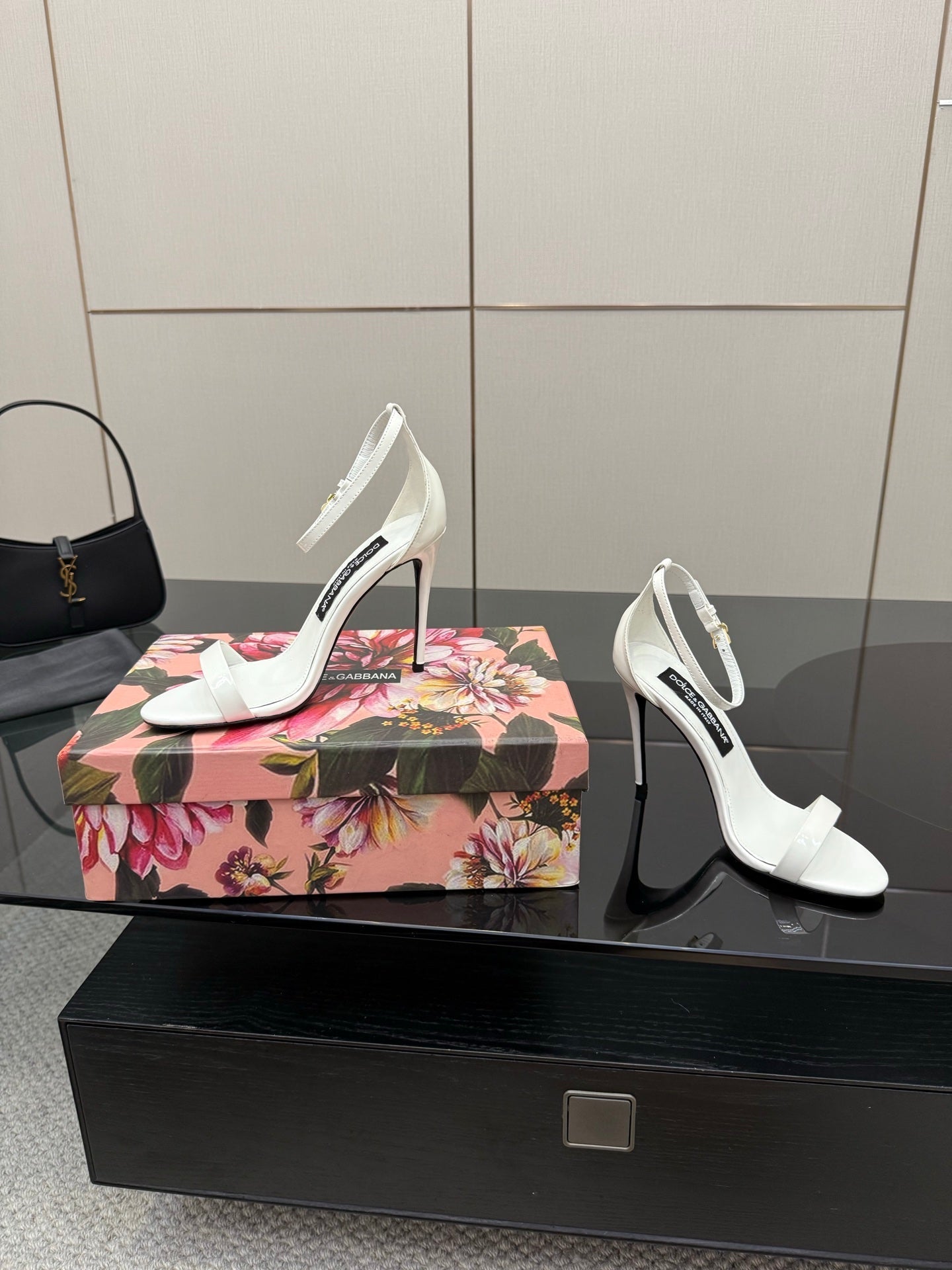 DC 25 Buckled High-Heeled Sandals White Patent Leather & Sheepskin 326382
