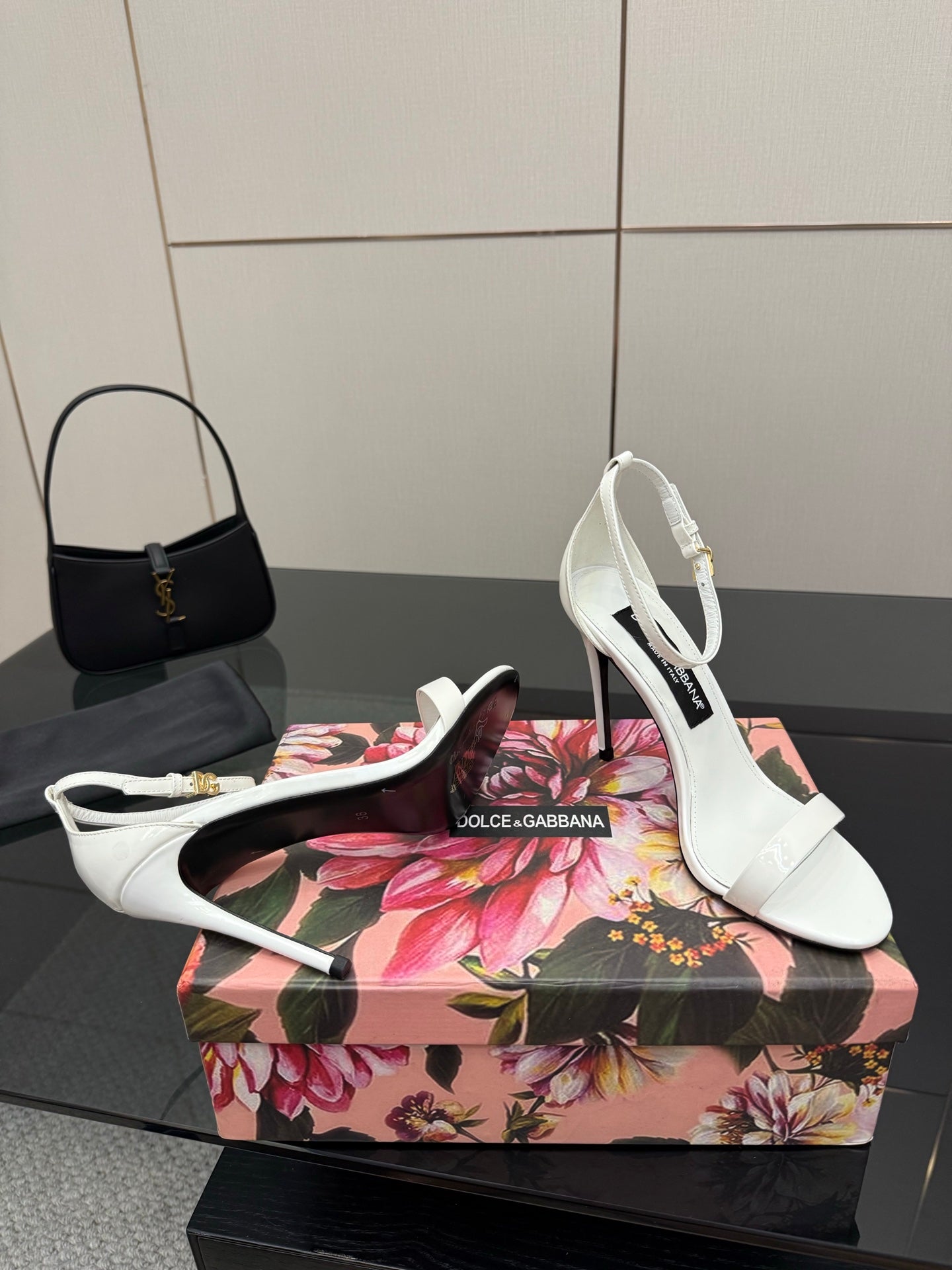 DC 25 Buckled High-Heeled Sandals White Patent Leather & Sheepskin 326382